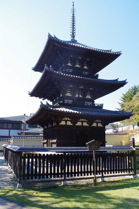 วัดโคฟุคุจิ (Kofukuji Temple)