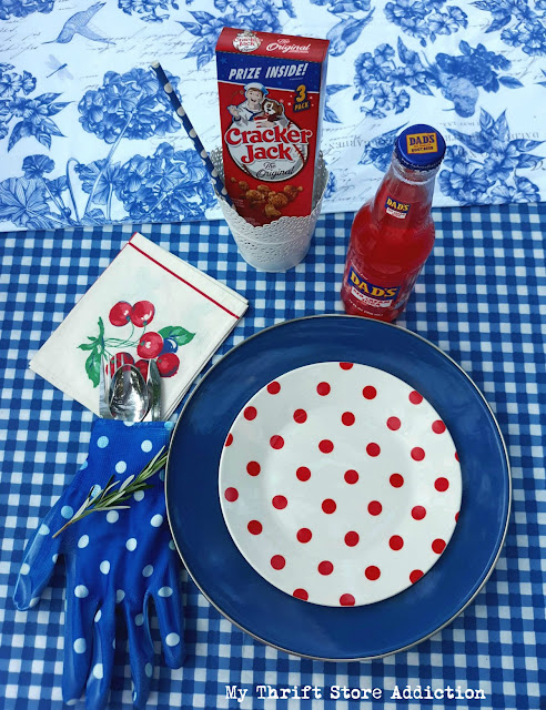 garden lover's patriotic tablescape