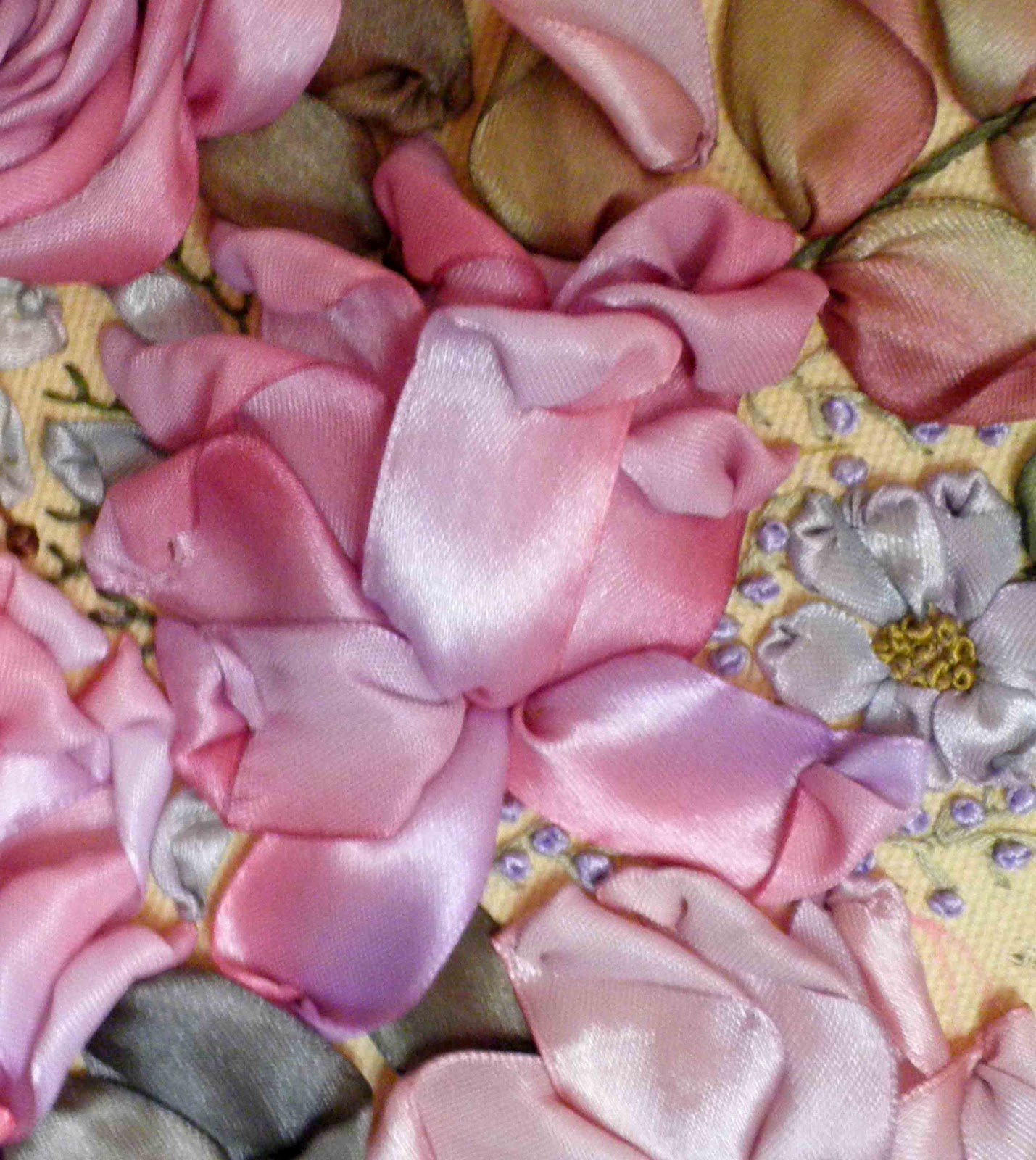 My Sewing: New Ribbon Embroidering Project