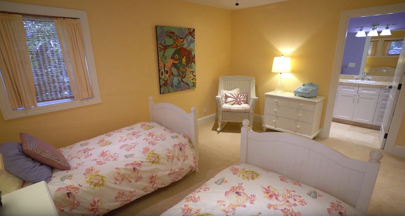 20 Photos vs. 4812 Aukai Ave, Honolulu HI vs. Home Interior Design Tour