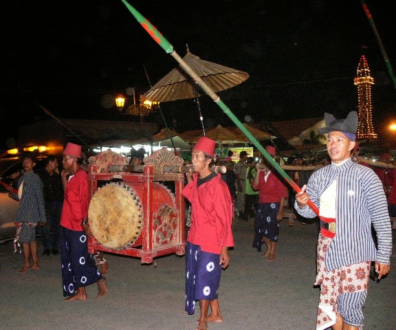 Artikel Bahasa Jawa Tentang Kebudayaan Sekaten