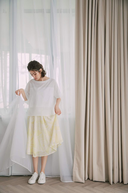 晴空捲雲飄飄雪紡裙-澄黃