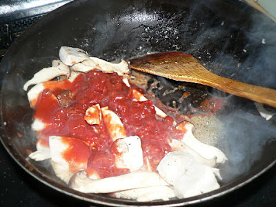 トマト缶