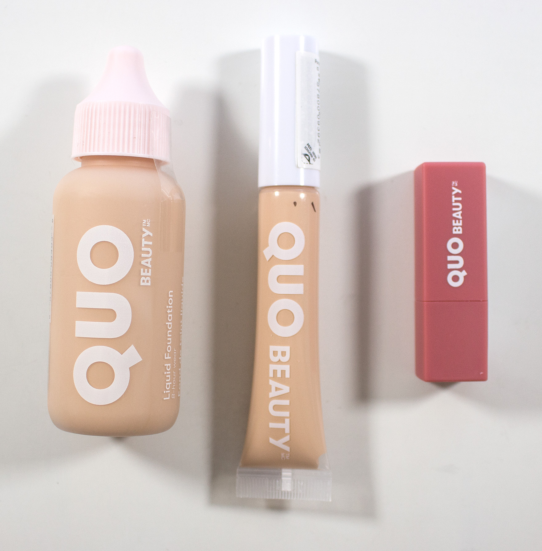 WARPAINT and Unicorns Quo Beauty Liquid Foundation & Miracle Cover