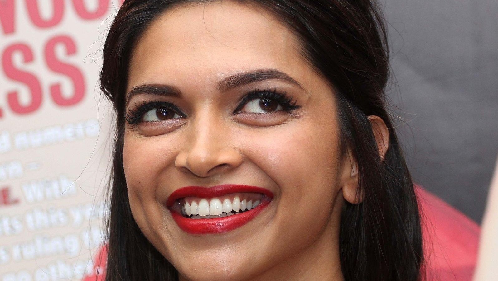 Deepika Padukone UHD HD High-Resolution Photos - Navel Queens Navel Queens Deepika Padukone UHD HD High-Resolution Photos - Navel Queens Navel Queens