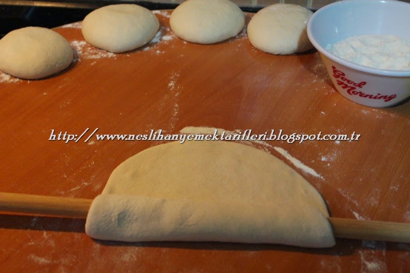 OKLAVAYLA AÇILAN KOLAY SADE BÖREK TARİFİ Neslihan Yemek Tarifleri