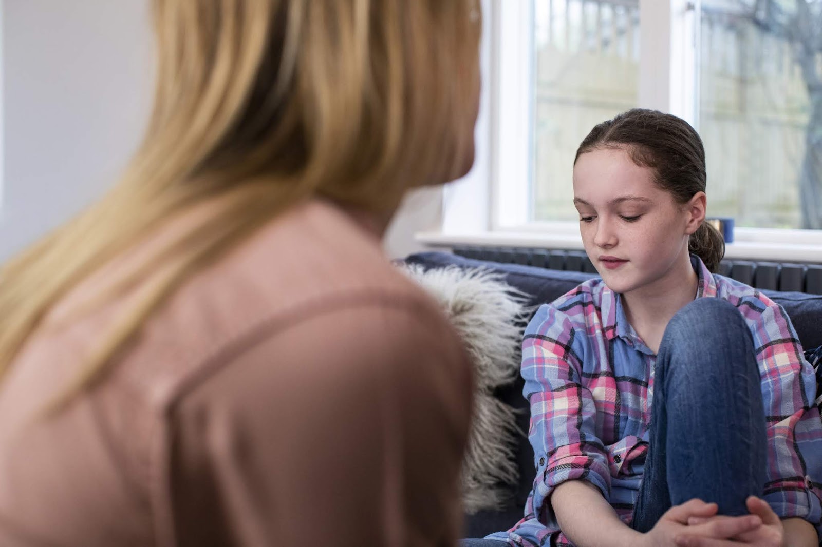 Parent talking body image to kids