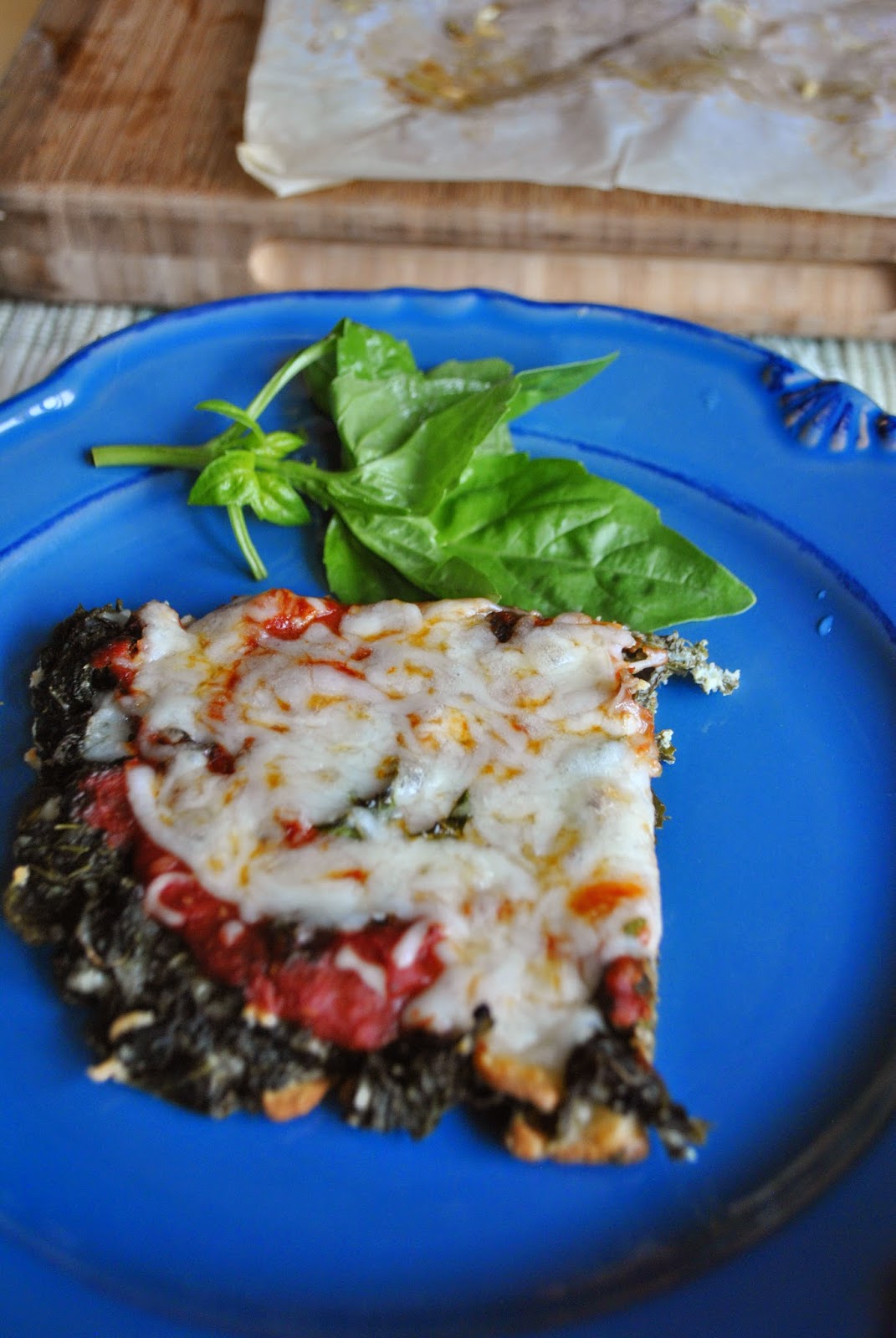 lori-s-lipsmacking-goodness-kale-crust-pizza