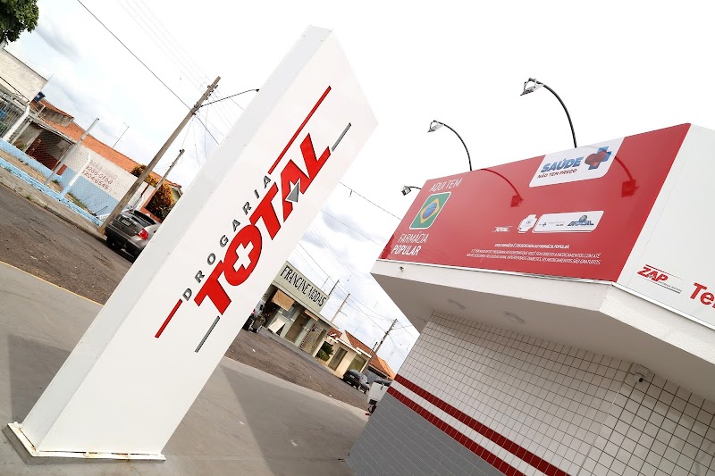 Rede Drogaria Total apresenta plano de marketing e negócios para 2018 e aposta em 35% de aumento de vendas Rede Drogaria Total apresenta plano de marketing e negócios para 2018 e aposta em 35% de aumento de vendas