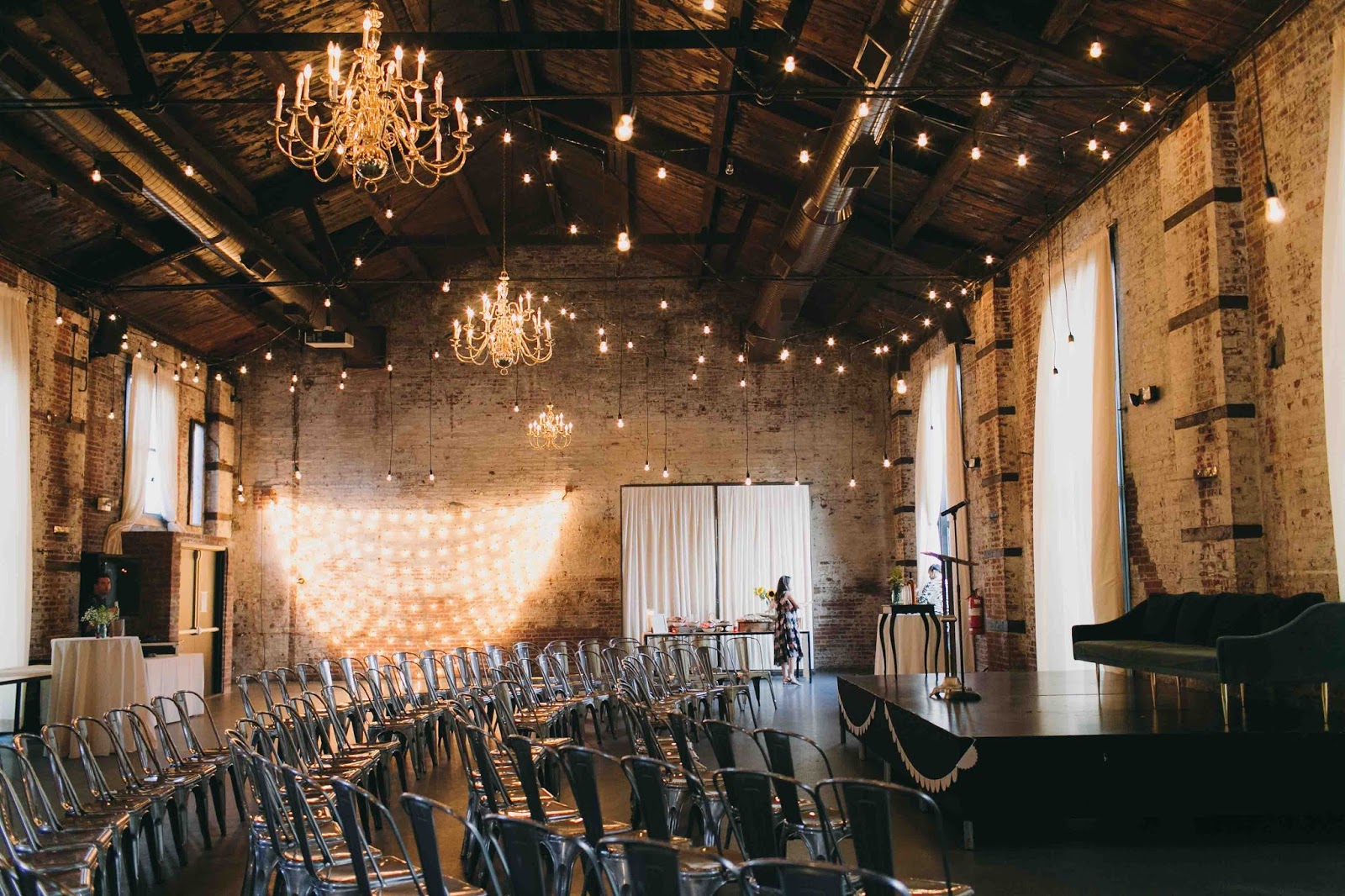 Universal Light And Sound String Lights With Pendant Lamps