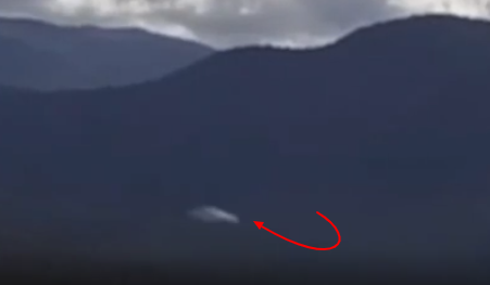 Here is the general flight path that this UFO takes during the video.