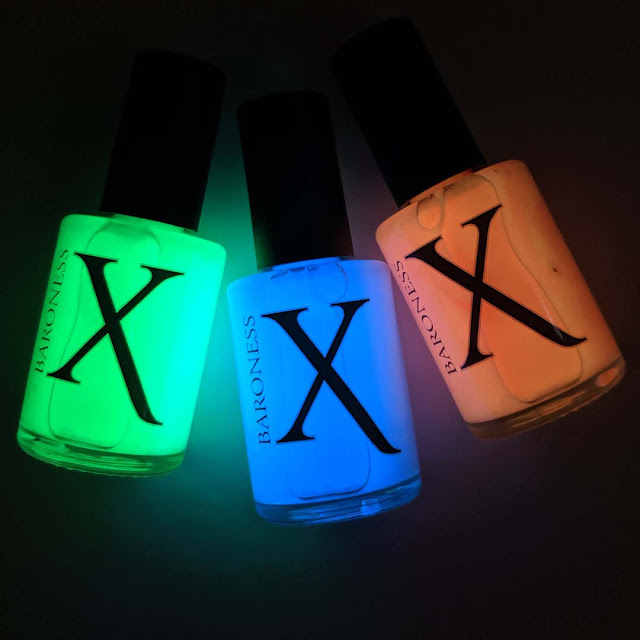 glow in the dark nail polish toppers