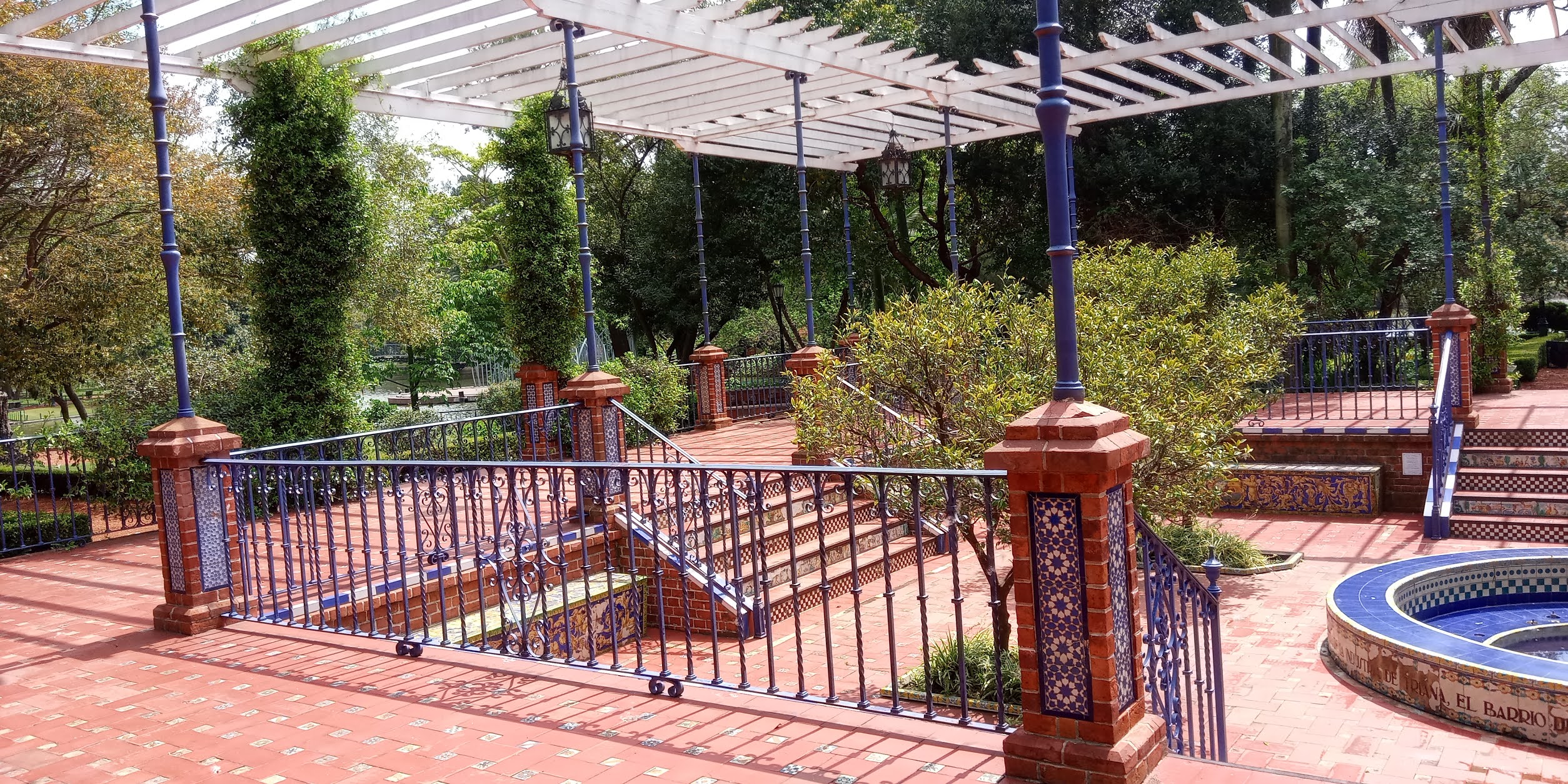 El Patio Andaluz del Rosedal de Palermo.