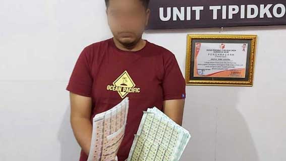 Polres Solok Tangkap Penjual Materai Palsu di Lembang Jaya
