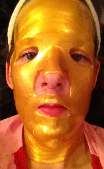Jamela Gold Collagen Face Mask and Neck Mask - Beauty Geek