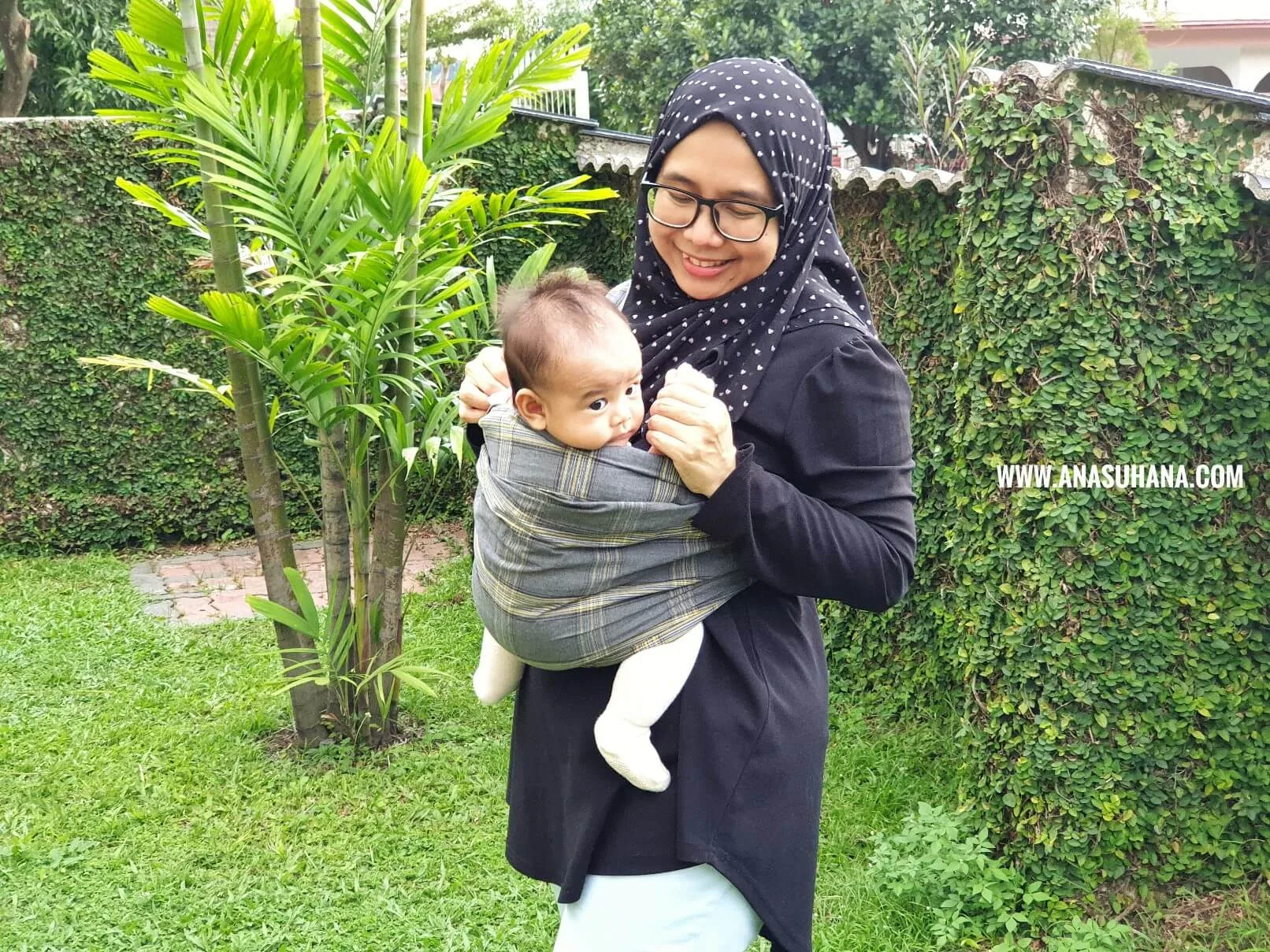 Tips Atasi Bayi Kuat Menangis Dengan Mamaway Baby Sling Carrier