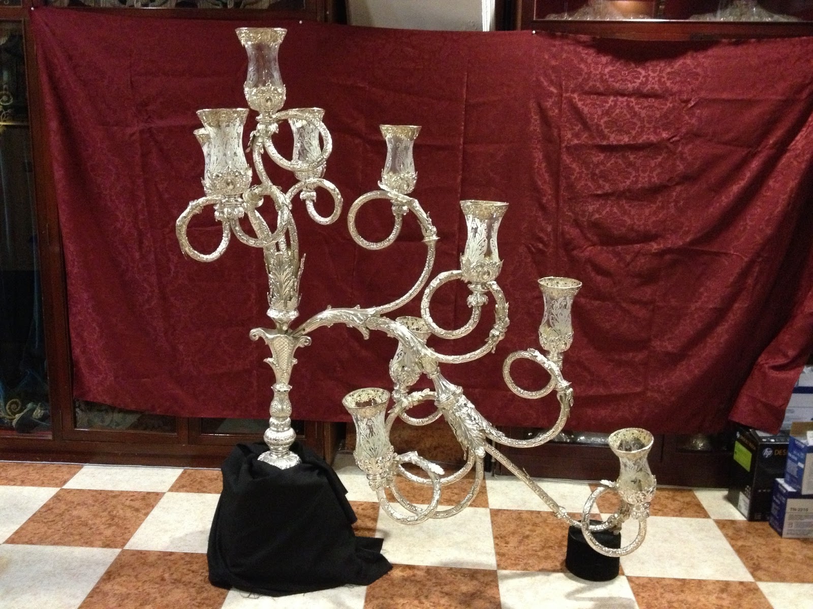 Candelabros de cola en venta