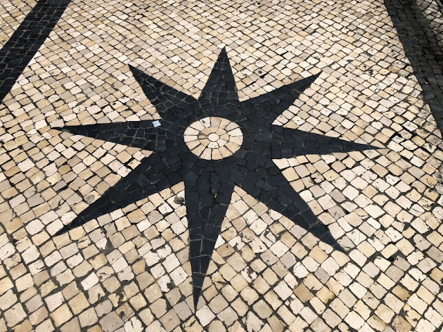 Calçada portuguesa nas ruas de Macau 