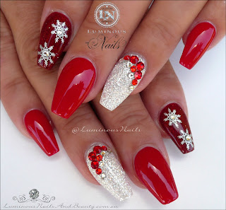 Most beautiful and attractive red christmas nails 2019 Luminous Nails: Red & White Christmas Nails… Acrylic & Gel Nails