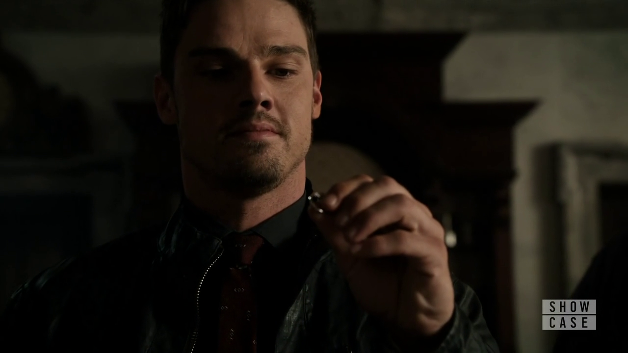 Beauty And The Beast Saison 3 Episode 1 Addictedtoseries.com: Les critiques // Beauty and the Beast : Saison 3
