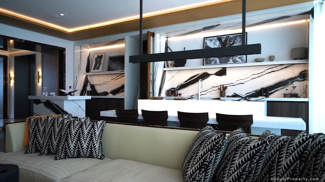 Tour Dorchester Hotel Dubai Penthouse vs. 33 Interior Design Photos