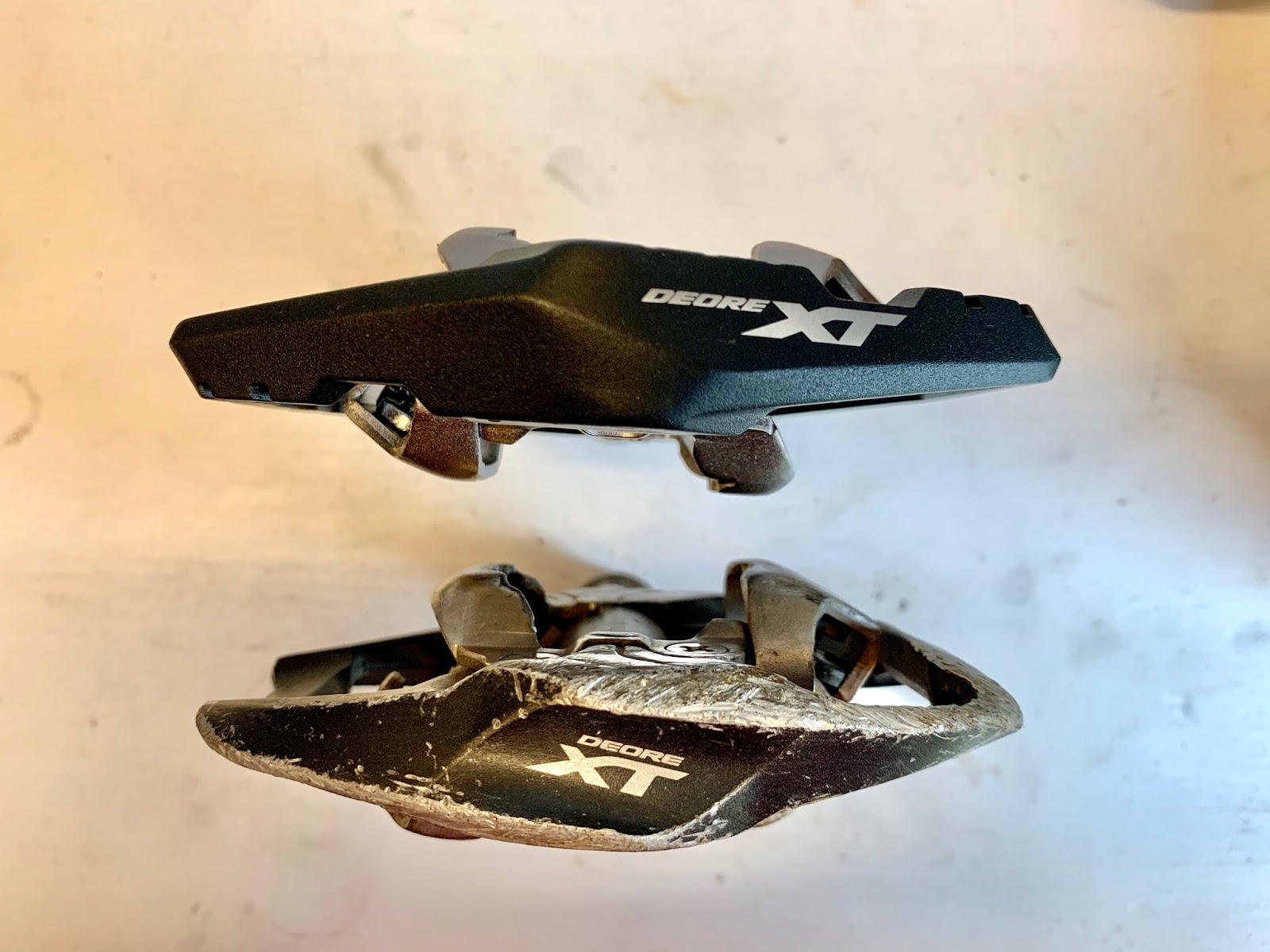 Shimano XT pedals M8020 vs M8120 comparison