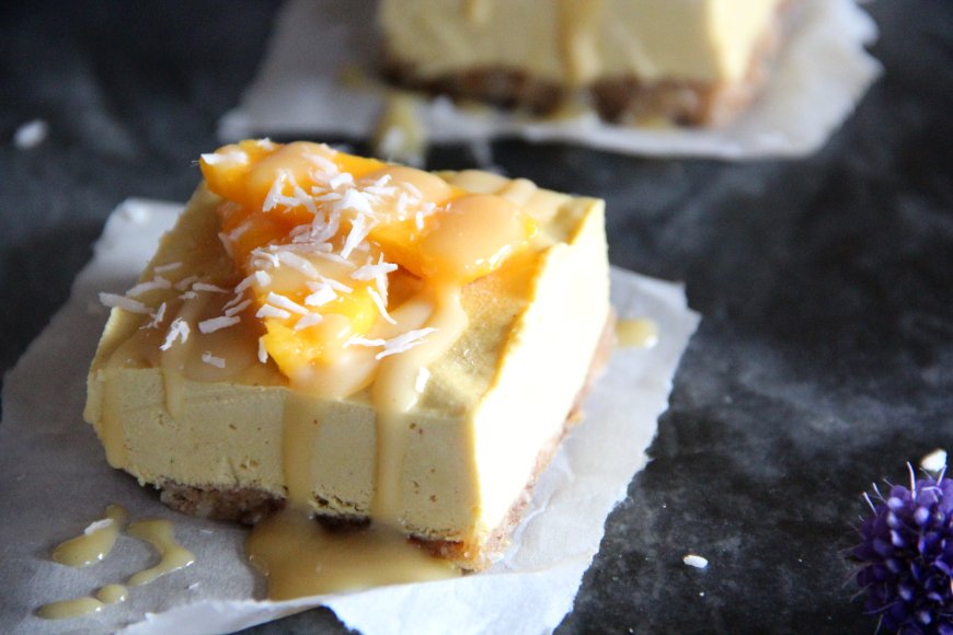 Rohe Mango-Kokos-Schnitten mit weißer Schokolade - Kirschbiene kocht