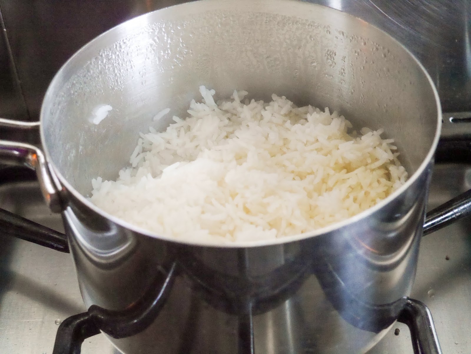 FEAST EVERYDAY Chicken with Tomatoes and Garam Masala