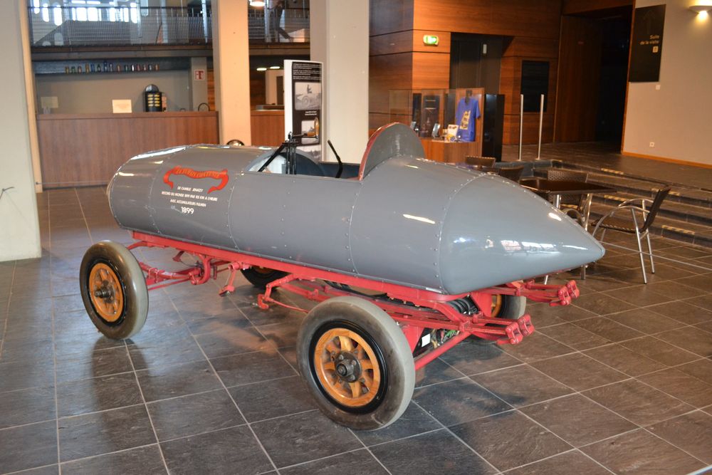 Le Jamais Contente The First Car To Go 100kmph Amusing