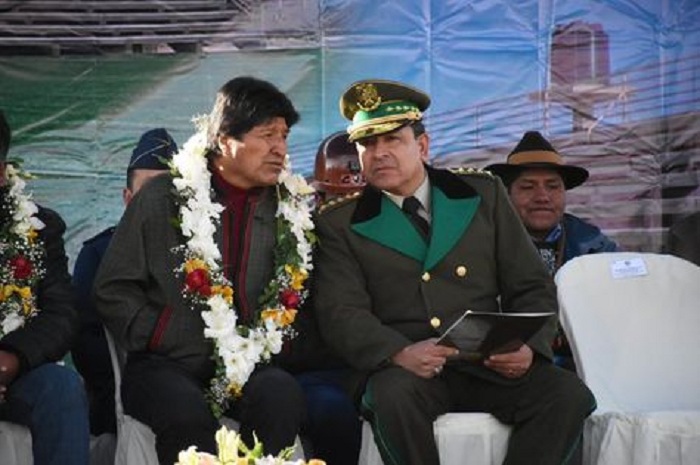 El general Calderón fue nombrado por Morales en su última etapa de régimen totalitario / BTV ARCHIVO