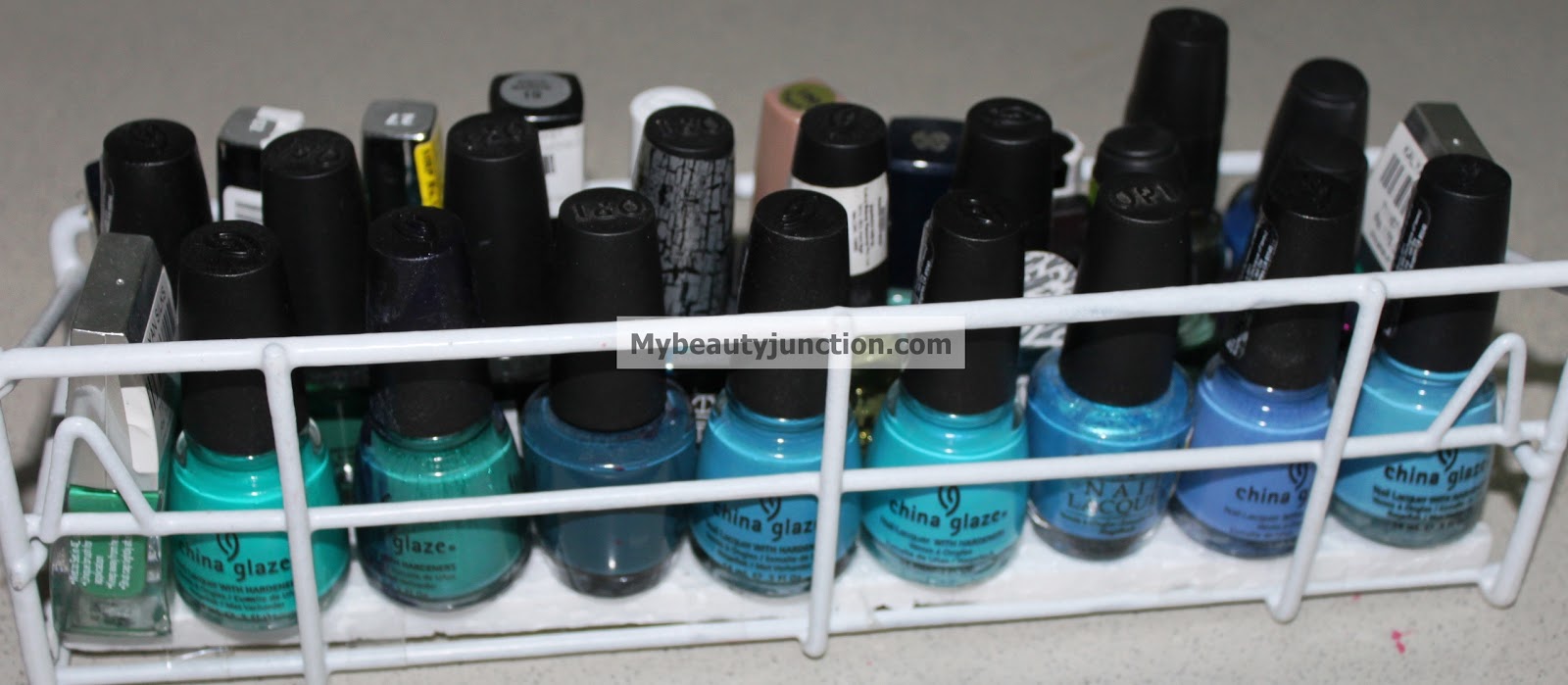DIY makeup storage ideas Storing nail polish bottles on the wall