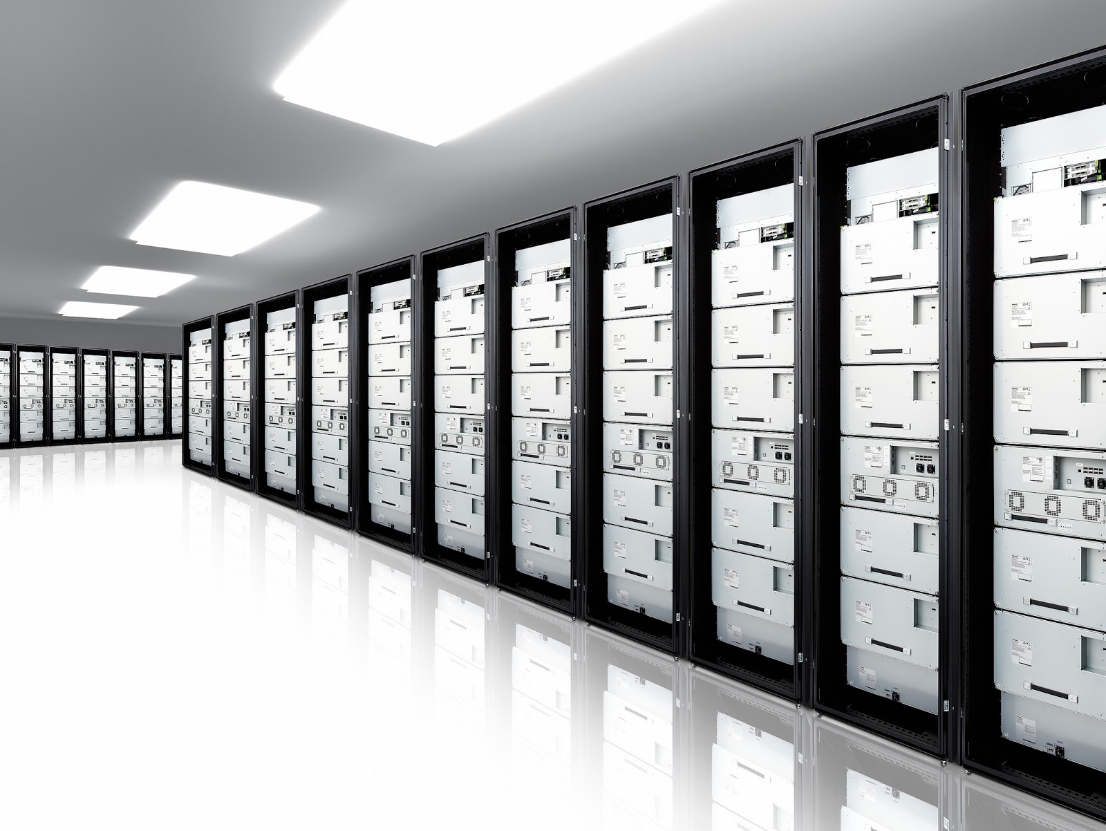 Storage articles. причины строительства склада. Storage devices картинки. Storage articles. фото сервер 4к.