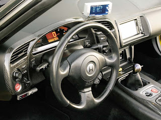 autoexpress: Honda S2000 Interior pictures