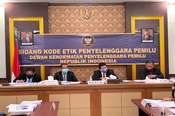 DKPP Periksa Ketua hingga Sekretaris KPU Humbang Hasundutan terkait Perubahan Suara dan Judi
