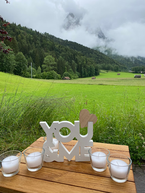 Elopement, wedding, Hochzeit, Garmisch-Partenkirchen, heiraten zu Zweit, Berghochzeit, mountain wedding, ToniAlm, 4Eck Restaurant, Alpenwedding, Uschi Glas, 4 weddings & events, Hochzeitsplanerin, heiraten in Bayern, Hochzeitsredner Tirol, freie Trauung Elopement, wedding, Hochzeit, Garmisch-Partenkirchen, heiraten zu Zweit, Berghochzeit, mountain wedding, ToniAlm, 4Eck Restaurant, Alpenwedding, Uschi Glas, 4 weddings & events, Hochzeitsplanerin, heiraten in Bayern, Hochzeitsredner Tirol, freie Trauung