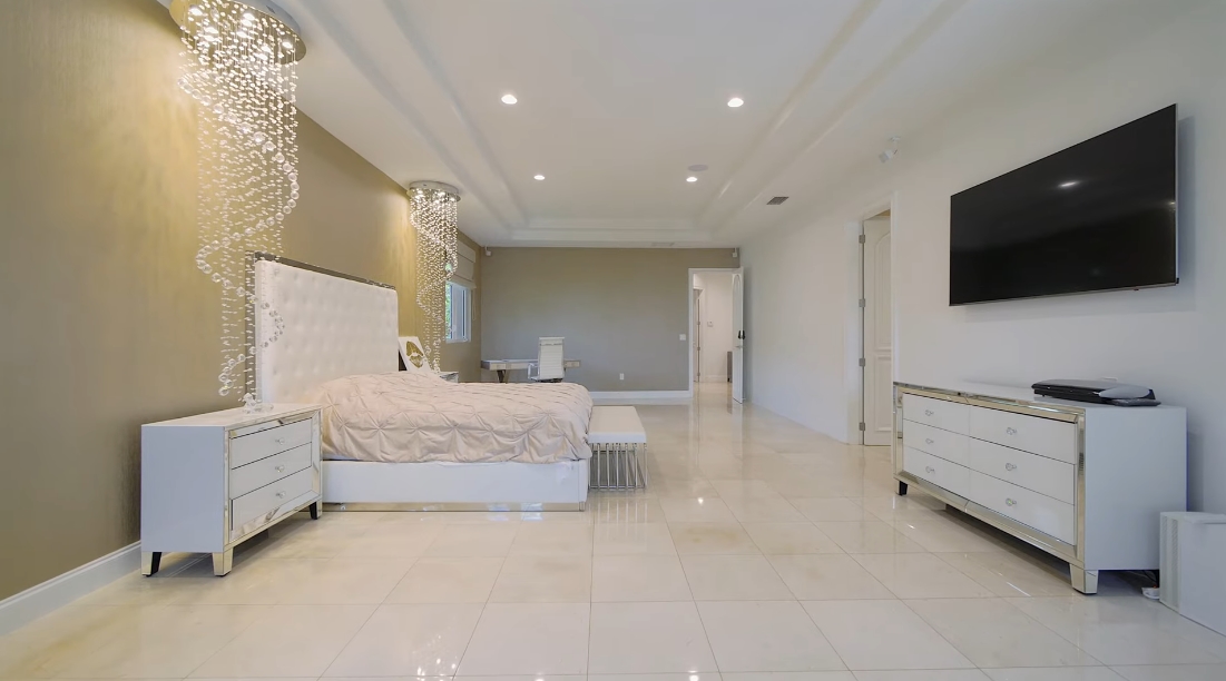 61 Interior Design Photos vs. 24 Tahiti Beach Island Rd, Coral Gables, FL Luxury Mansion Tour