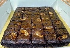 Snickers Brownies @ RM45(7x9)