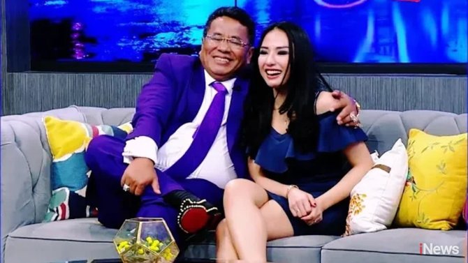 Soal Dugaan Kawin Kontrak Dengan Nana, Ini Kata Pengacara