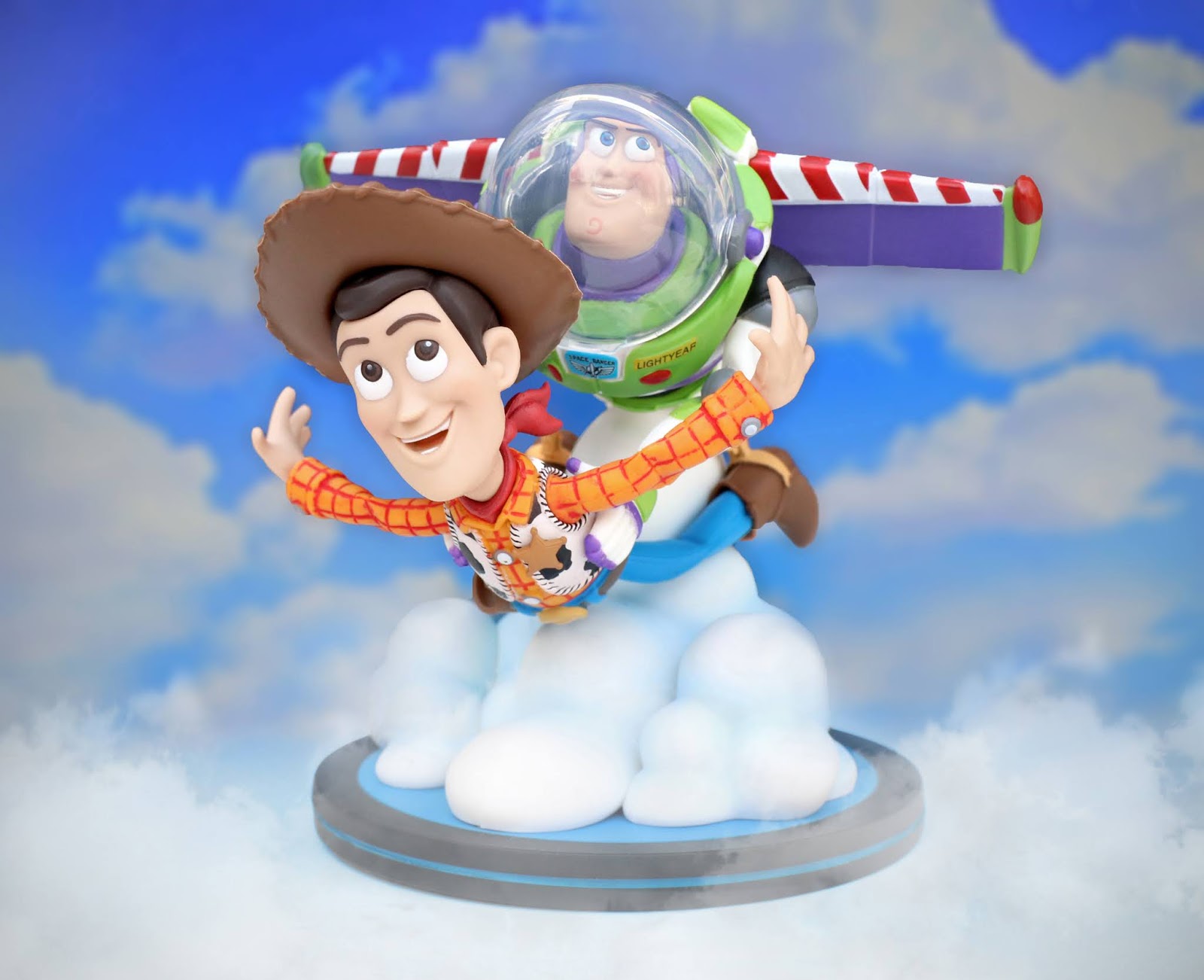 Dan the Pixar Fan Toy Story Buzz & Woody QFig Max Figurine by QMx