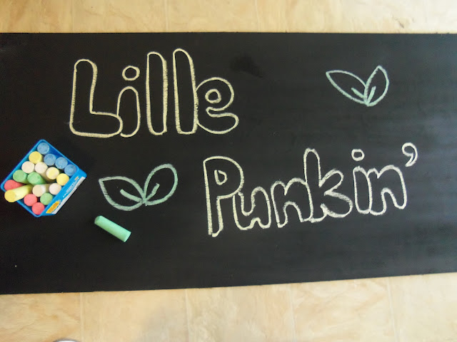 Make your own DIY Indoor Outdoor Chalkboard using Krylon Chalkboard paint and a piece of wood. After 4 years, this is still one of the favorite activities at our house.