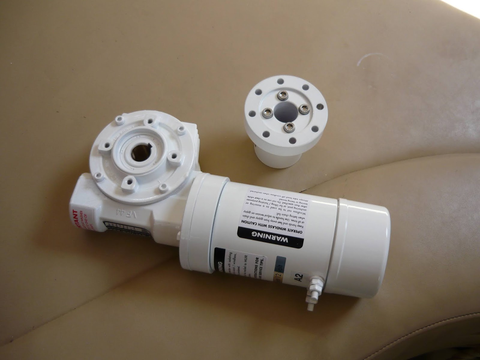 CHRISTIE PACIFIC CASE HISTORY Bayliner Muir Anchor Winch Replacement.