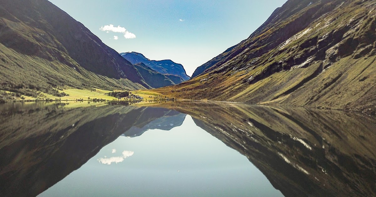 Lake Eidsvatnet, Eidsdal, Norway