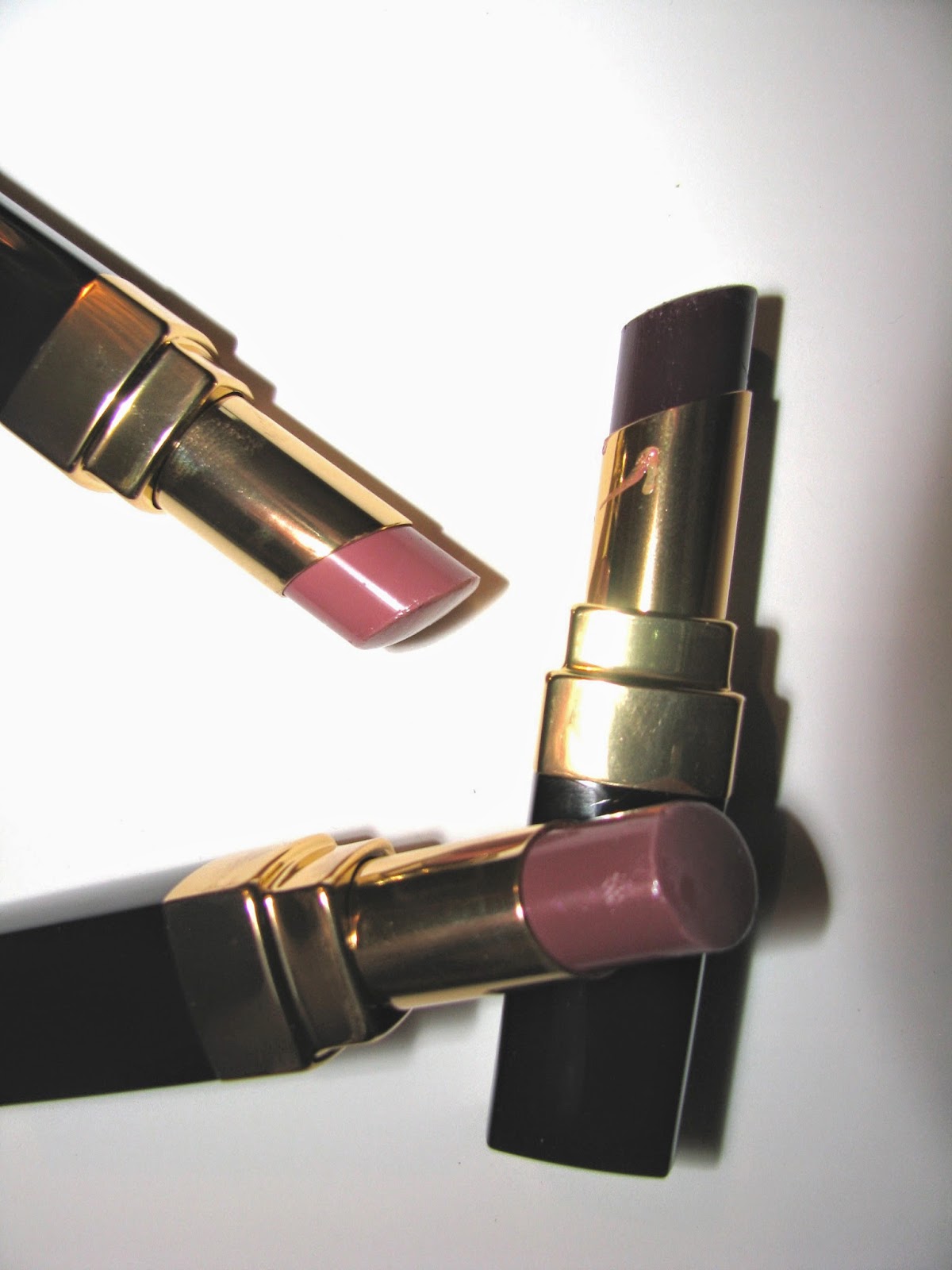 Chanel Rouge Coco Shine Lipstick in Aura
