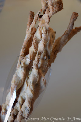 Grissini ai semi con lievito madre