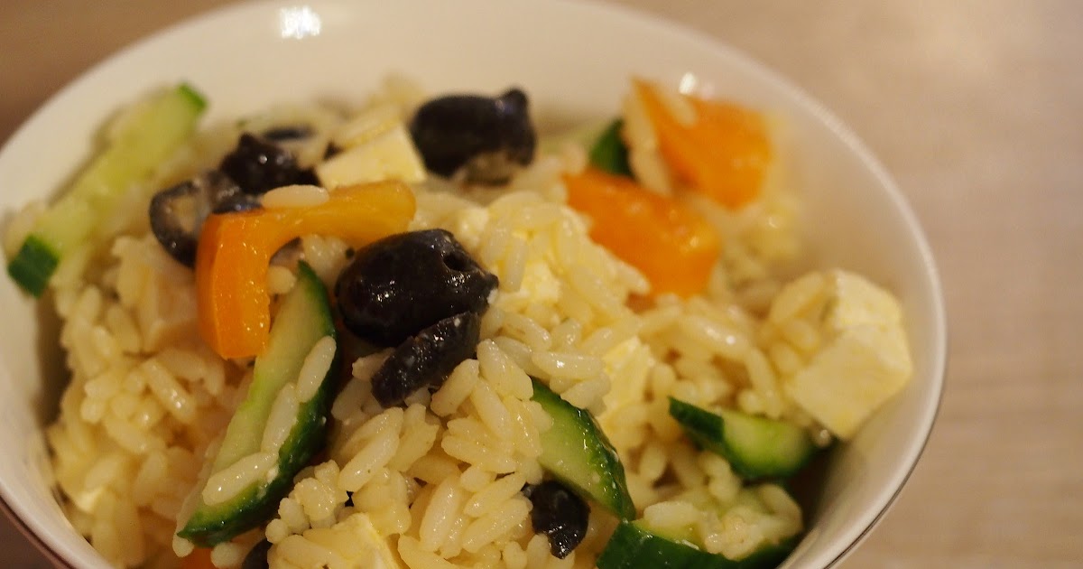 Reissalat mit Oliven und Feta (4 Portionen)