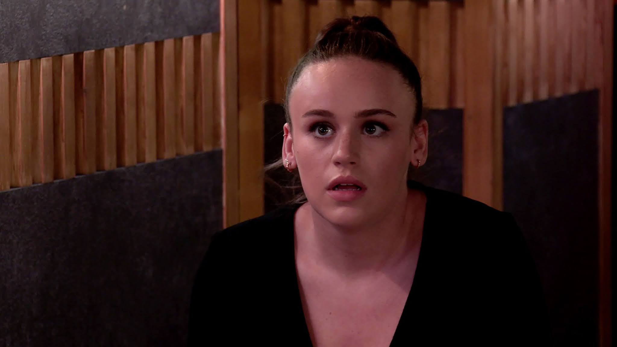 Coronation Street Blog: Coronation Street spoiler: Is Faye pregnant