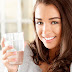Minum Air Putih Hangat Sangat Baik Untuk Kesehatan