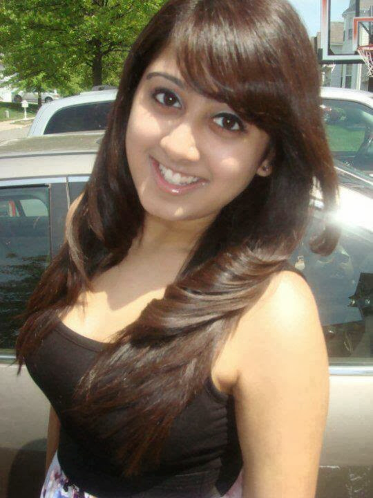 Indian Nude Girls More Hot And Sexy Desi Indian And Pakistani Girls With Sexy Cleavage And Legs 