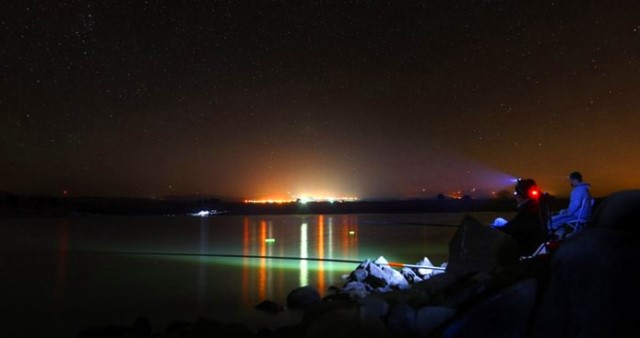 Teknik Mancing di Malam Hari Teknik Mancing di Malam Hari