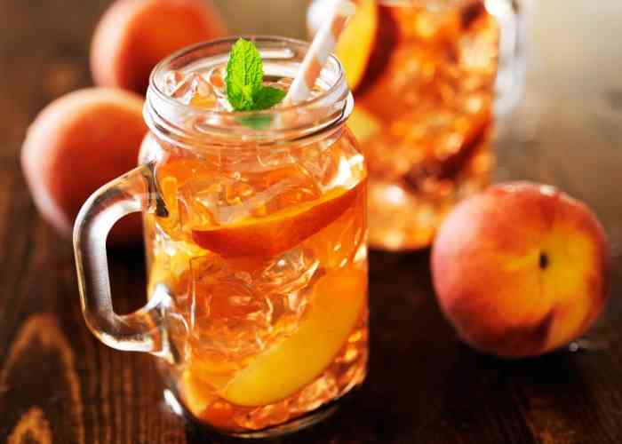 Iced Peach Green Tea Recipe (naturally sweetened)